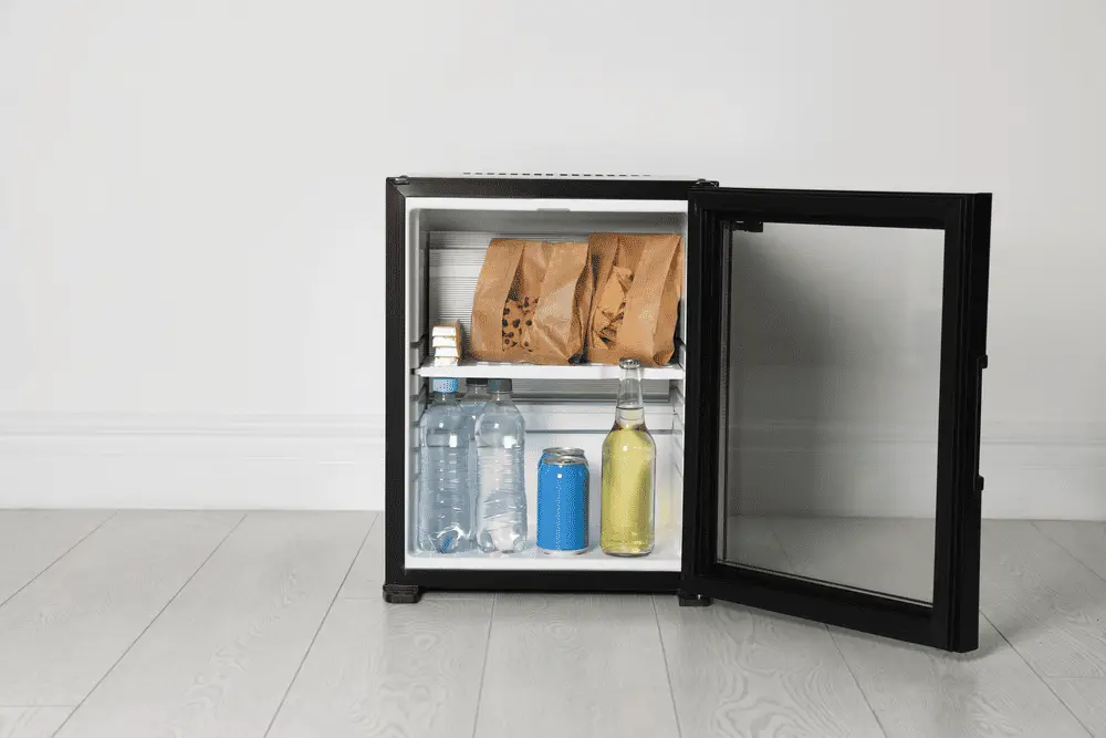 small fridge similar to the ideal best cheap dorm fridge